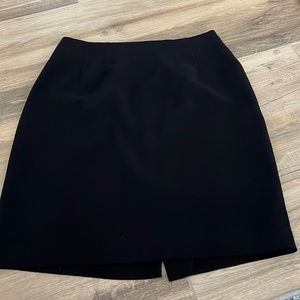BLACK SKIRT RUSSELL KEMP NEW YORK SIZE 6